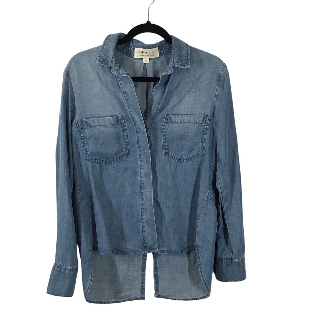 Anthropologie Cloth & Stone Women's Split Back Chambray Top Size XS Button Up